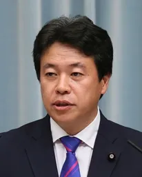 鶴保庸介