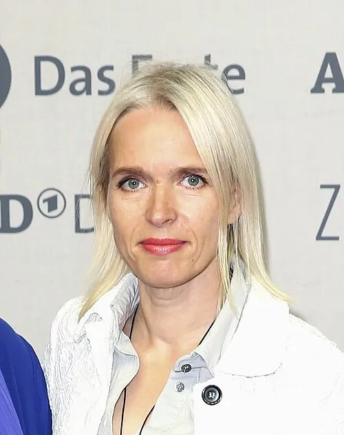 1967 - Annette Hess, Alman senarist