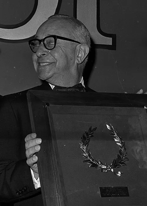 1973 : Arthur Freed, producteur de cinéma et parolier américain (° 9 septembre 1894).