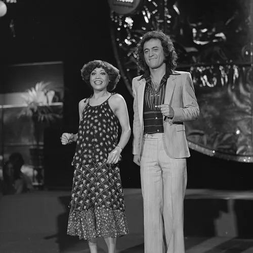 2020 - Dries Holten, Hollandalı şarkıcı (d. 1936)