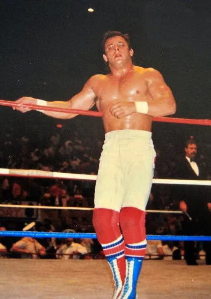 2018 : Dynamite Kid, catcheur britannique (° 5 décembre 1958).