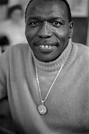 1927 : Elvin Jones, musicien américain († 18 mai 2004).