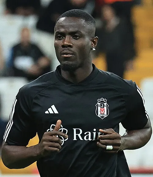 1994 - Eric Bailly, Fildişi Sahilli millî futbolcu