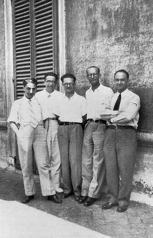 2001 : Franco Rasetti, physicien italien (° 10 août 1901).