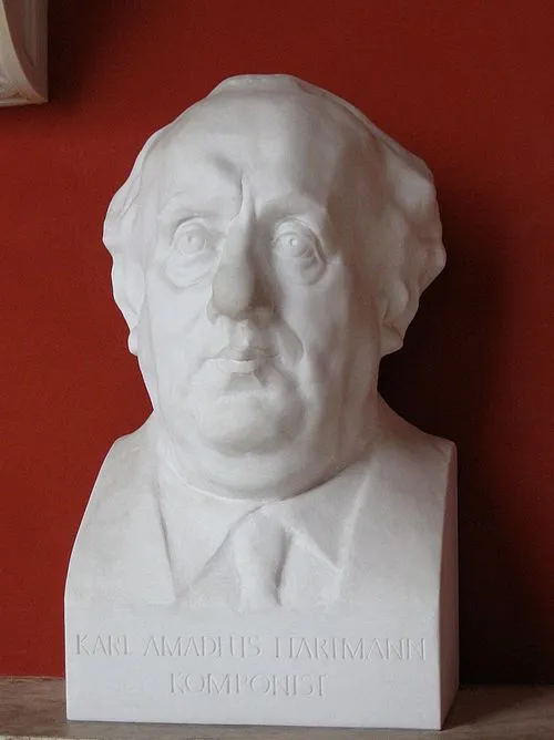 Karl Amadeus Hartmann, compositeur allemand († 5 décembre 1963).
