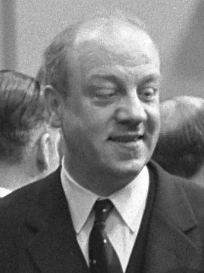 1907: Kurt Birrenbach, deutscher Politiker, MdB