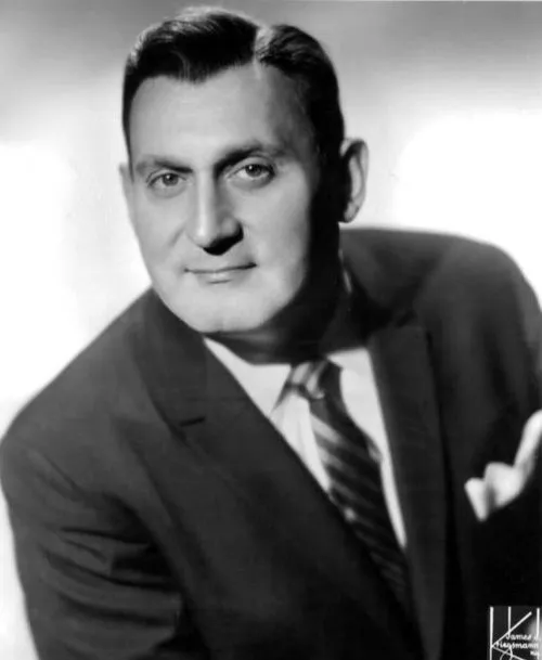 1975 : Richard Tucker, artiste lyrique américain (° 28 août 1913).