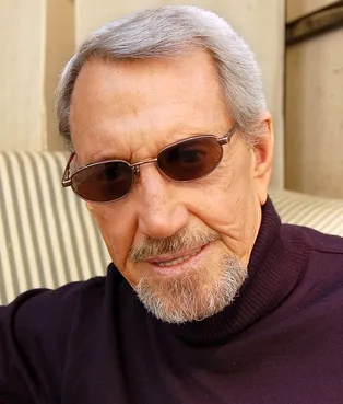 1932 - Roy Scheider, Amerikalı sinema oyuncusu (ö. 2008)