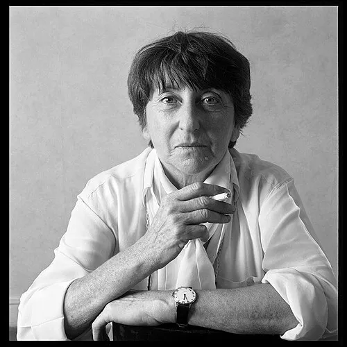 2001 : Suzanne Schiffman, scénariste et réalisatrice française (° 27 septembre 1929).