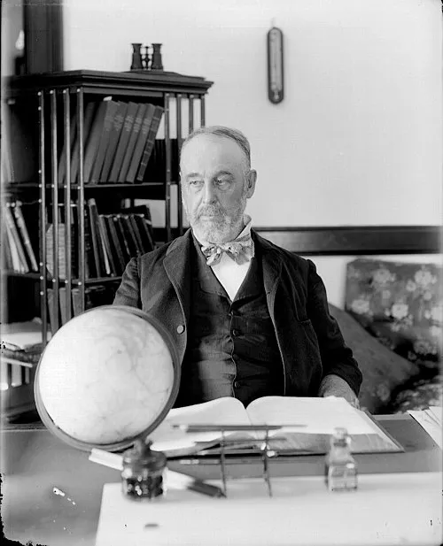 1907年 - アサフ・ホール、天文学者(* 1829年)