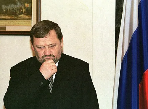 2004年 - アフマド・カディロフ、チェチェン共和国大統領（* 1951年）
