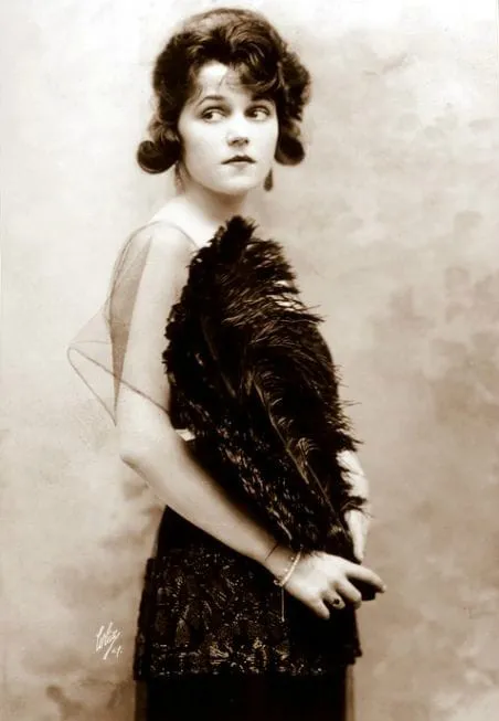1939年 - アリス・ブラディ、女優(* 1892年)