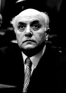 1907年 - アルティエロ・スピネッリ、共産主義者(+ 1986年)