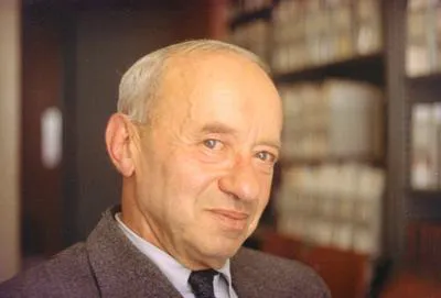 1901年 - アルフレト・タルスキ、数学者、論理学者(+ 1983年)
