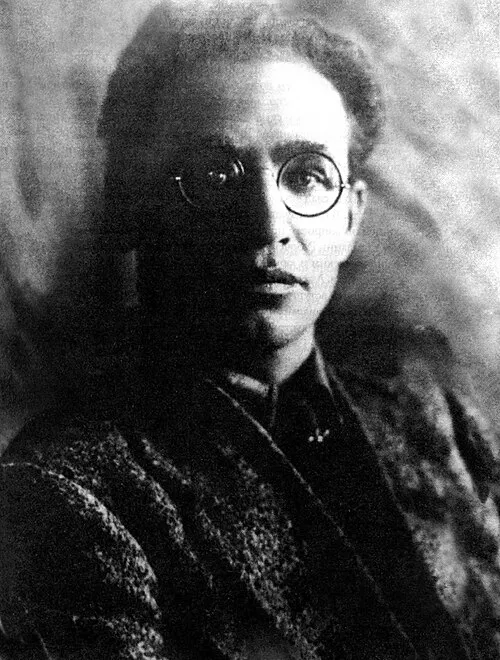 1937年 - アレクサンドル・クラスノシチョーコフ、極東共和国指導者（* 1880年）