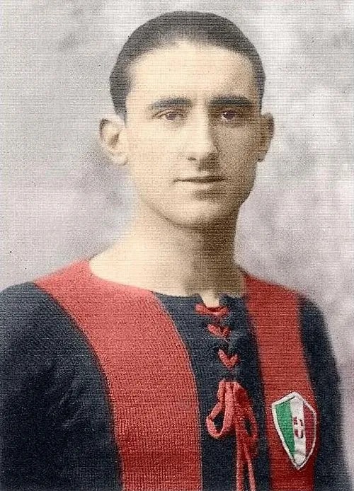 1905年 - アンジェロ・スキアビオ、サッカー選手（+ 1990年）