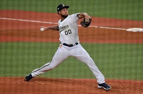 1998年 - アンダーソン・エスピノーザ、プロ野球選手