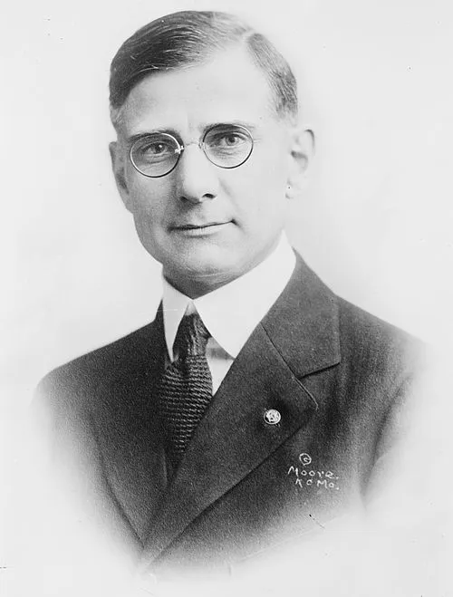 1947年 - アーサー・マスティック・ハイド、ミズーリ州知事、アメリカ合衆国農務長官（* 1877年）
