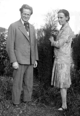1876年 - ウォルター・バーリー・グリフィン、建築家（+ 1937年）