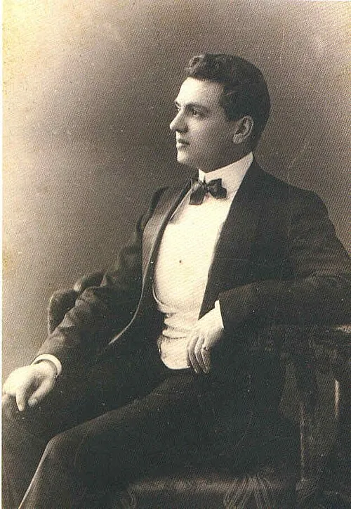 1881年 - エルネスト・ボー、調香師(+ 1961年)