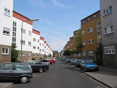 1886年 - エルンスト・マイ、建築家、都市計画家(+ 1970年)