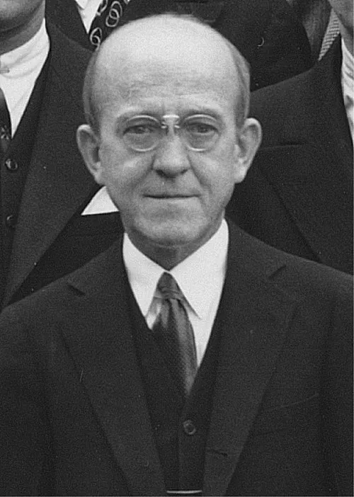 1877年 - オズワルド・アベリー、医師(+ 1955年)