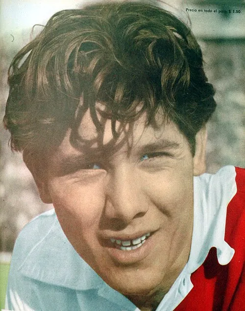 1935年 - オマール・シボリ、サッカー選手（+ 2005年）