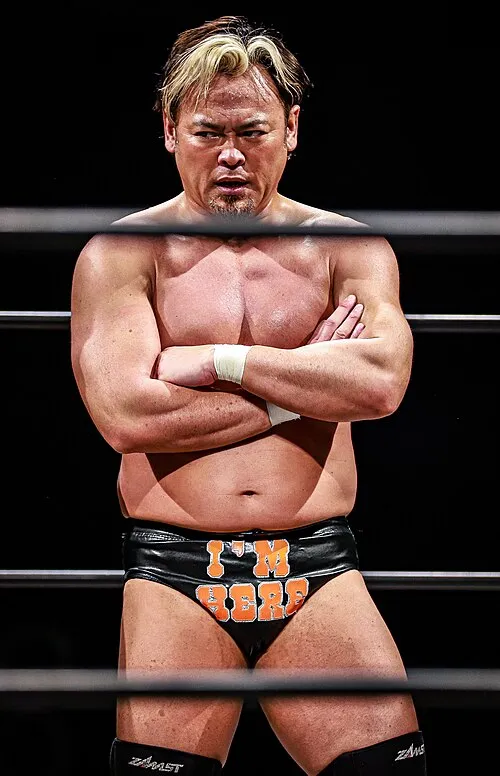 1973年 - カズ・ハヤシ、プロレスラー