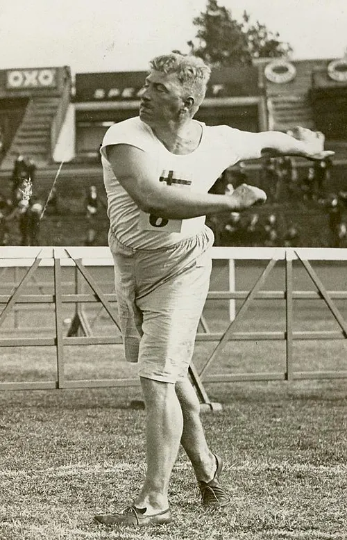 1965年 - カール・ヨハン・リンド、陸上競技選手(* 1883年)