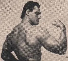 1926年 - キラー・コワルスキー、プロレスラー（+ 2008年）