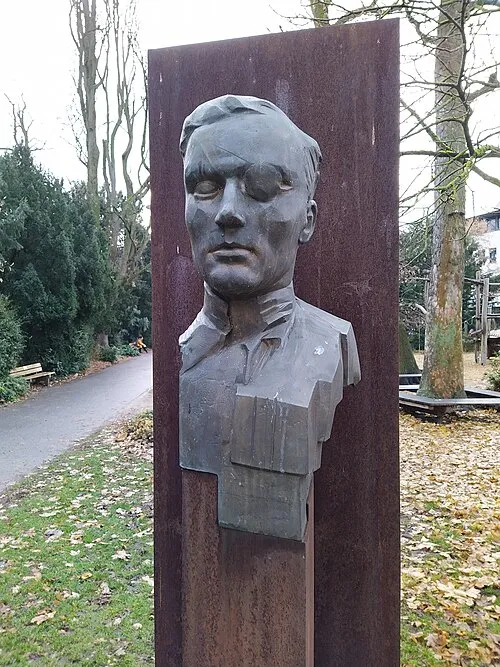 1944年 - クラウス・フォン・シュタウフェンベルク、ヒトラー暗殺計画の実行者の1人(* 1907年)