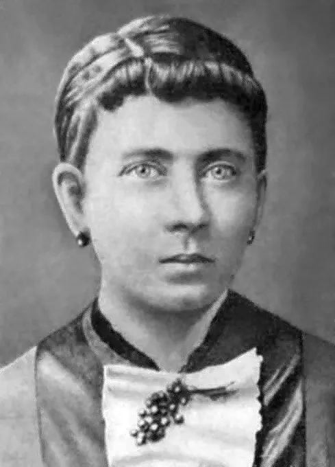 1860年 - クララ・ヒトラー、アドルフ・ヒトラーの母親（+ 1907年）