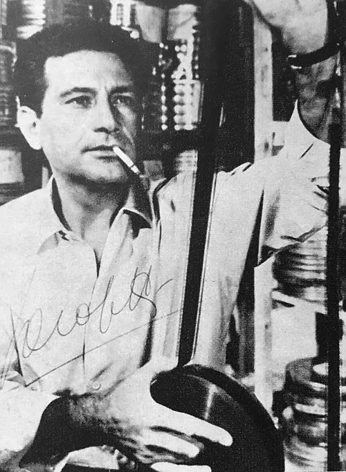 2011年 - グァルティエロ・ヤコペッティ、雑誌記者、映画監督（* 1919年）