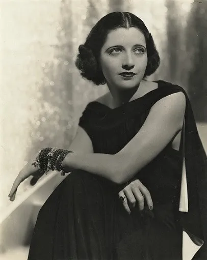 1905年 - ケイ・フランシス、女優(+ 1968年)