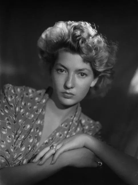 1950年 - コリンヌ・リュシェール、女優(* 1921年)