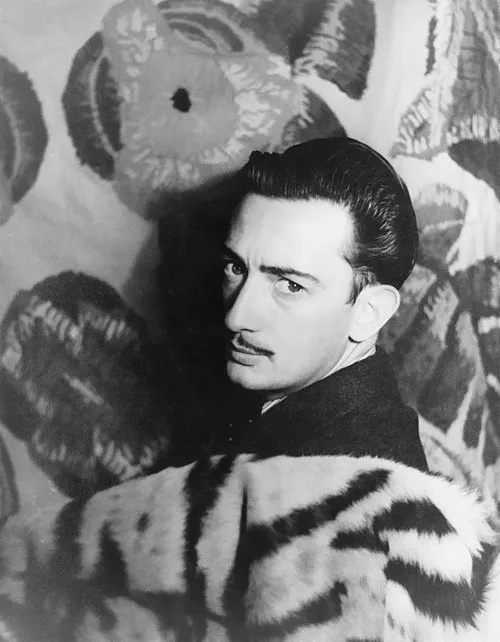 1989年 - サルバドール・ダリ、画家(* 1904年)