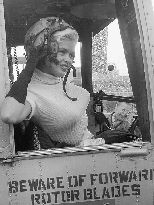 1933年 - ジェーン・マンスフィールド、女優(+ 1967年)