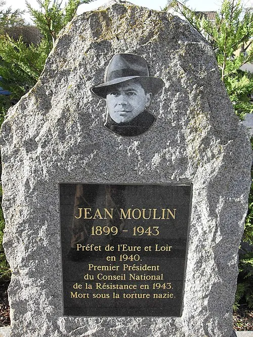 1899年 - ジャン・ムーラン、政治家、レジスタンス運動の指導者(+ 1943年)