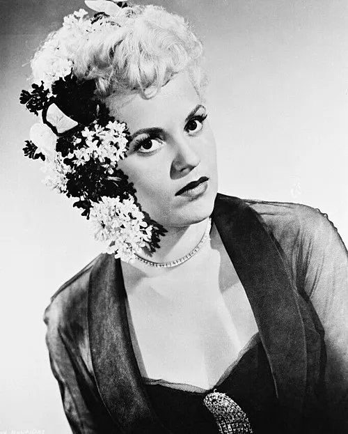 1921年 - ジュディ・ホリデイ、女優(+ 1965年)