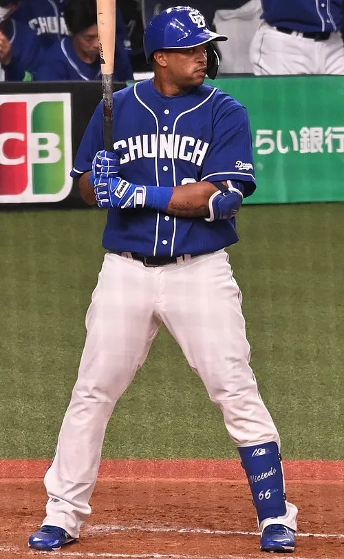 1989年 - ダヤン・ビシエド、プロ野球選手