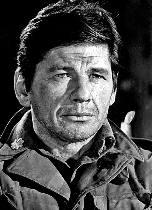 1921年 - チャールズ・ブロンソン、俳優(+ 2003年)