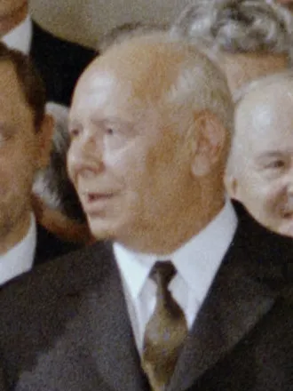 1983年 - ニコライ・ポドゴルヌイ、元ソビエト連邦最高会議幹部会議長(* 1903年)