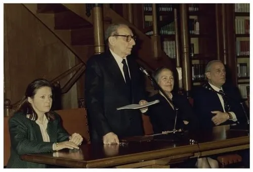 1909年 - ノルベルト・ボッビオ、哲学者（+ 2004年）