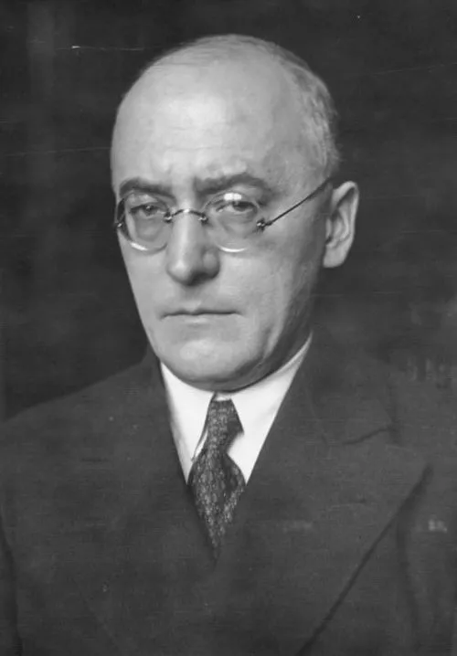1885年 - ハインリヒ・ブリューニング、第12代ドイツ国首相（+ 1970年）