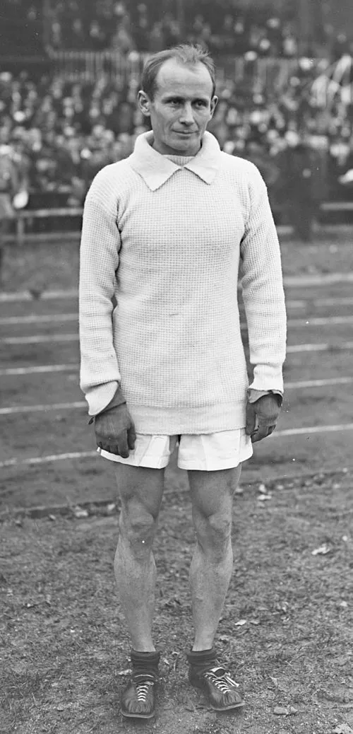 1966年 - ハンネス・コーレマイネン、陸上競技選手（* 1889年）