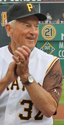 1930年 - バーノン・ロー、元プロ野球選手