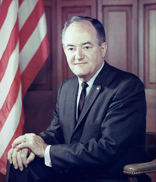 1978年 - ヒューバート・H・ハンフリー、第38代アメリカ合衆国副大統領(* 1911年)