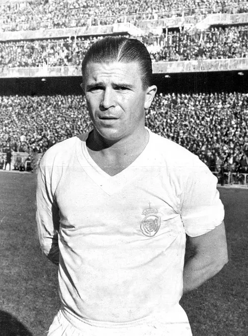 2006年 - フェレンツ・プスカシュ、サッカー選手（* 1927年）
