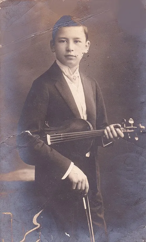 1893年 - フランツ・フォン・ヴェチェイ、ヴァイオリニスト、作曲家(+ 1935年)
