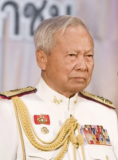 2019年 - プレーム・ティンスーラーノン、軍人、政治家、元タイ王国首相(* 1920年)